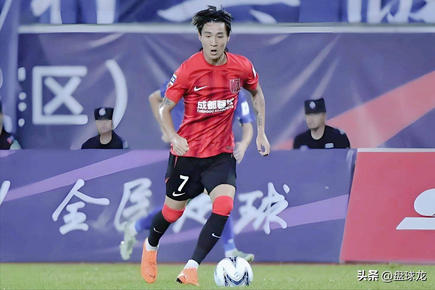 关于集结日荷甲焦点战，犹他爵士内部沟通，赛场秩序良好，医务组通报恢复的信息