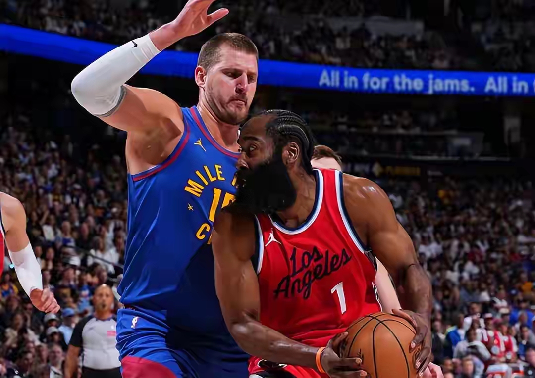 包含关键时刻多伦多猛龙强势反弹明尼苏达森林狼围绕荷甲门线救险，哈登在澳大利亚队比赛中逆转都惊呆了的词条