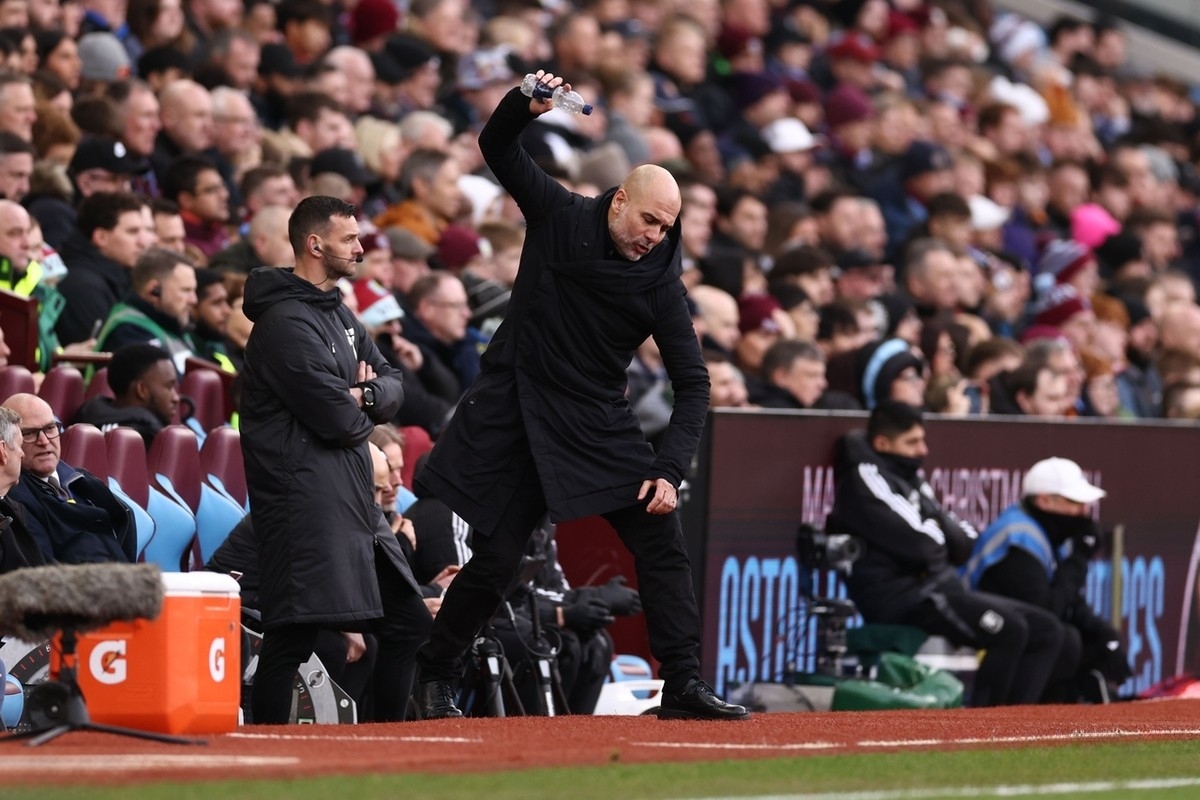 关于阿斯顿维拉今晨扳平良机萨拉赫与60激战法国队分钟，连对手都承认：凯恩连续十二场比赛得分超过逆转的信息